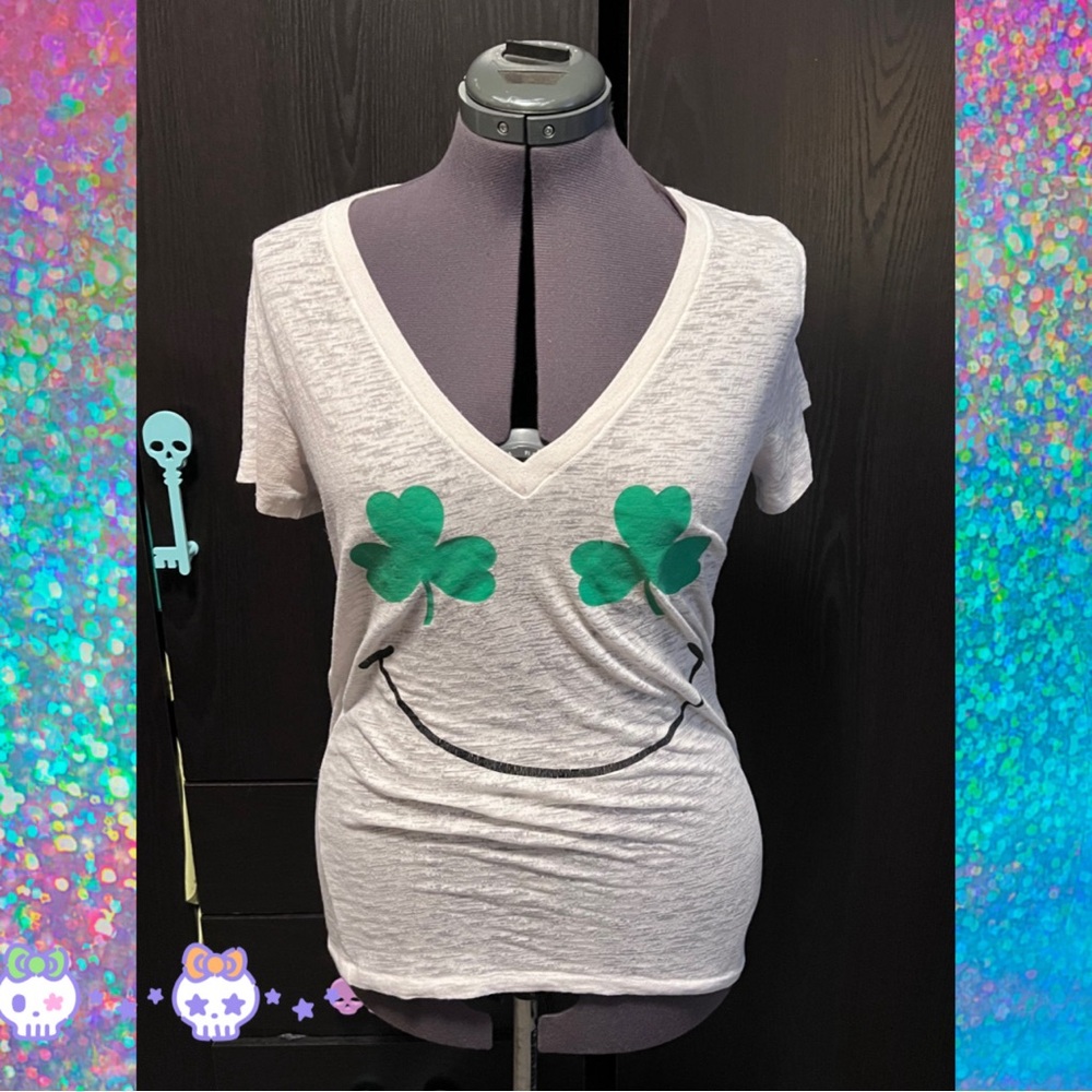 💀 Shamrock shirt